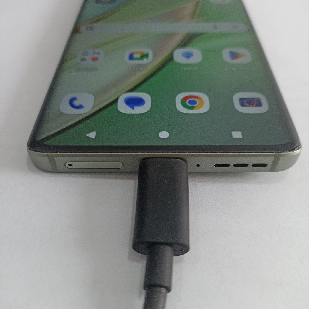 CELULAR MOTOROLA EDGE 40 XT2303-2 (2023) 256 GB 8 GB RAM (SEMINUEVO)
