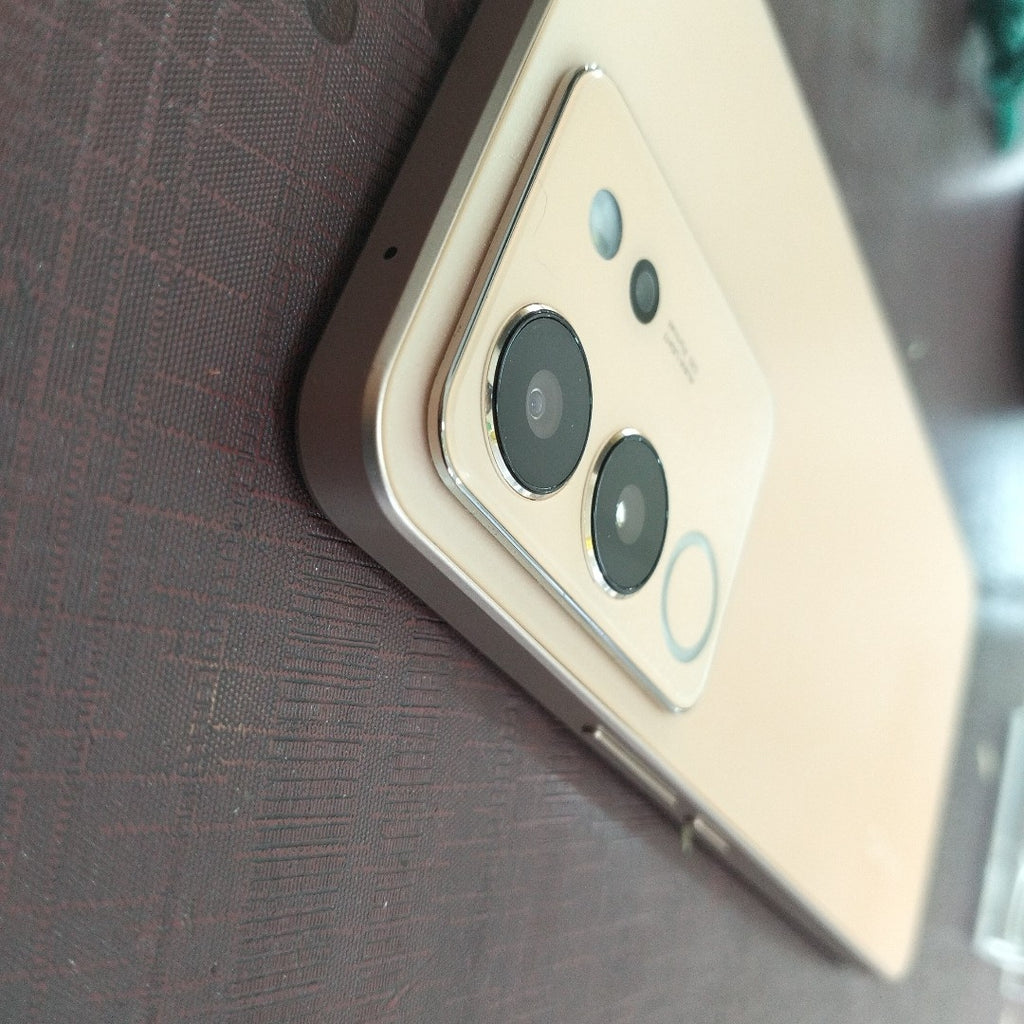 CELULAR VIVO V30 LITE V2314 (2023) 256 GB 12 GB RAM (SEMINUEVO)