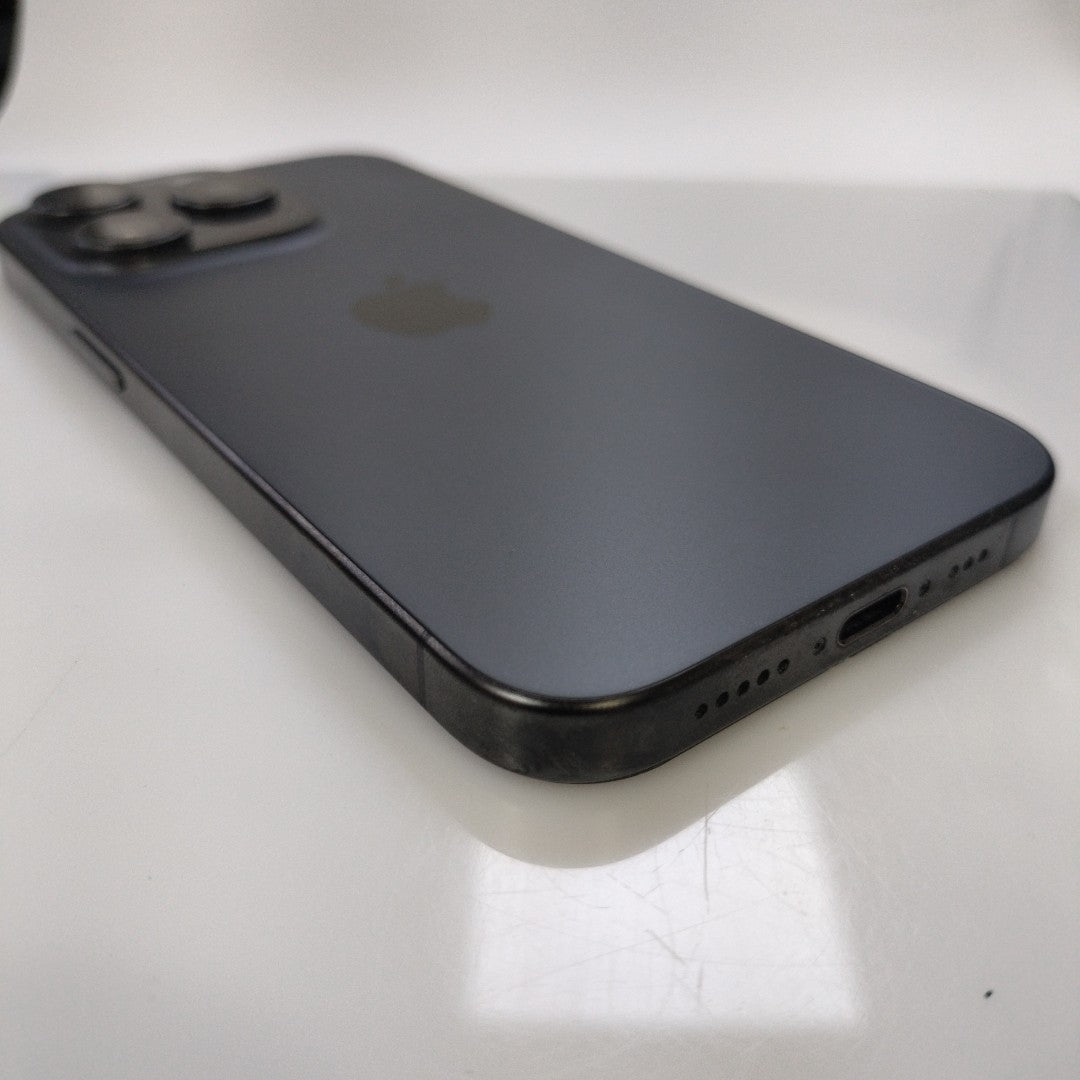 CELULAR APPLE IPHONE 15 PRO A3101 512 GB 8 GB RAM (SEMINUEVO)