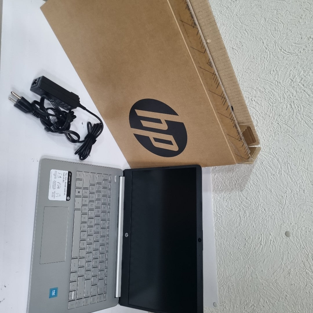 LAPTOP HP 14-DQ0530LA(2024) 256 GB SSD 8 GB RAM (SEMINUEVO)