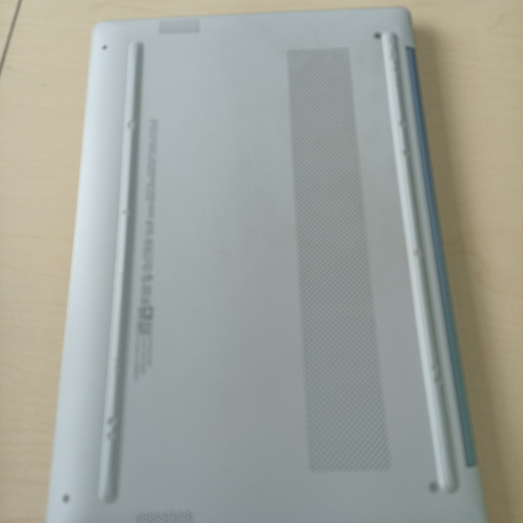 LAPTOP HP 14-EM0002LA (2023) 512 GB SSD 8 GB RAM (SEMINUEVO)