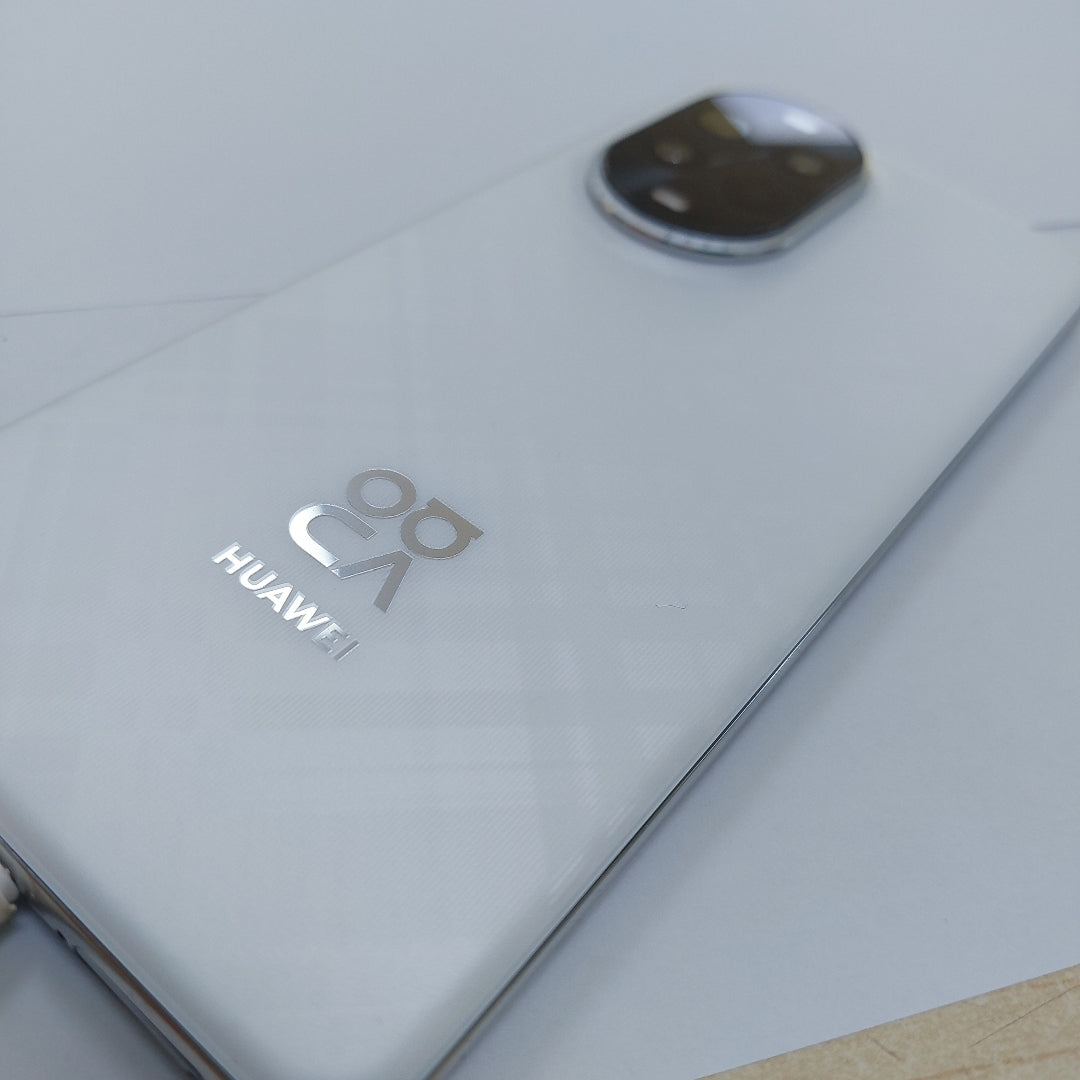 CELULAR HUAWEI NOVA 13 PRO MIS-LX9 (2024) 512 GB 12 GB RAM (SEMINUEVO)