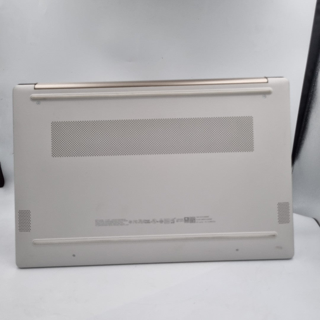 LAPTOP HP 15-FC0003LA (2023) 256 GB SSD 8 GB RAM (SEMINUEVO)