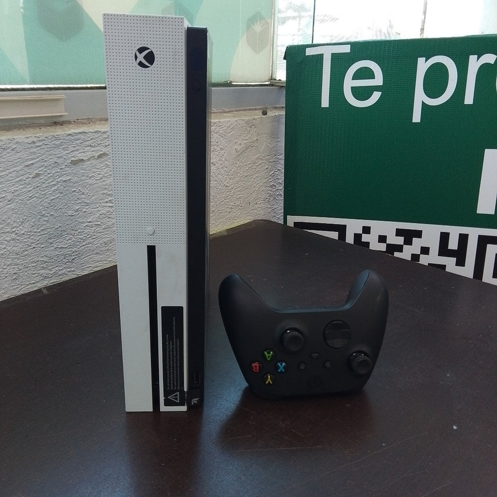 CONSOLA DE VIDEOJUEGO MICROSOFT XBOX ONE S 500 GB  (SEMINUEVO)