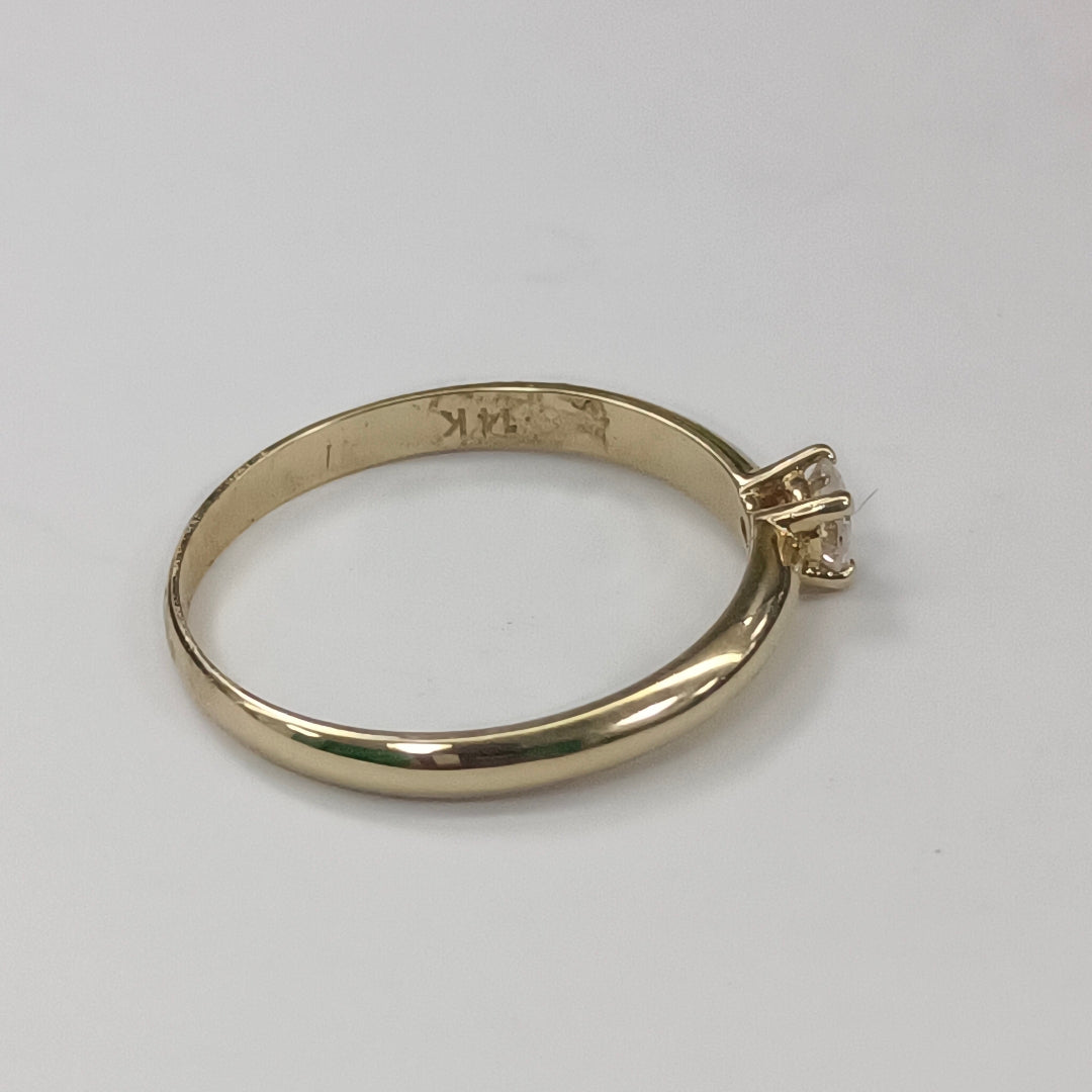 ANILLO SOLITARIO CON DIAMANTE CORTE BRILLANTE 0.19CTS JK SI2, 14K 1.7 G (NUEVO)