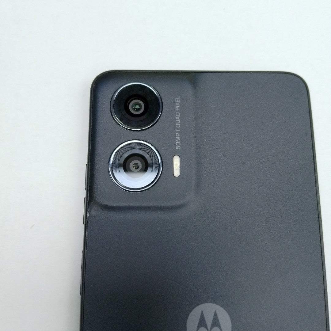 CELULAR MOTOROLA MOTO G24 XT2423-1 (2024) 256 GB 4 GB RAM (SEMINUEVO)