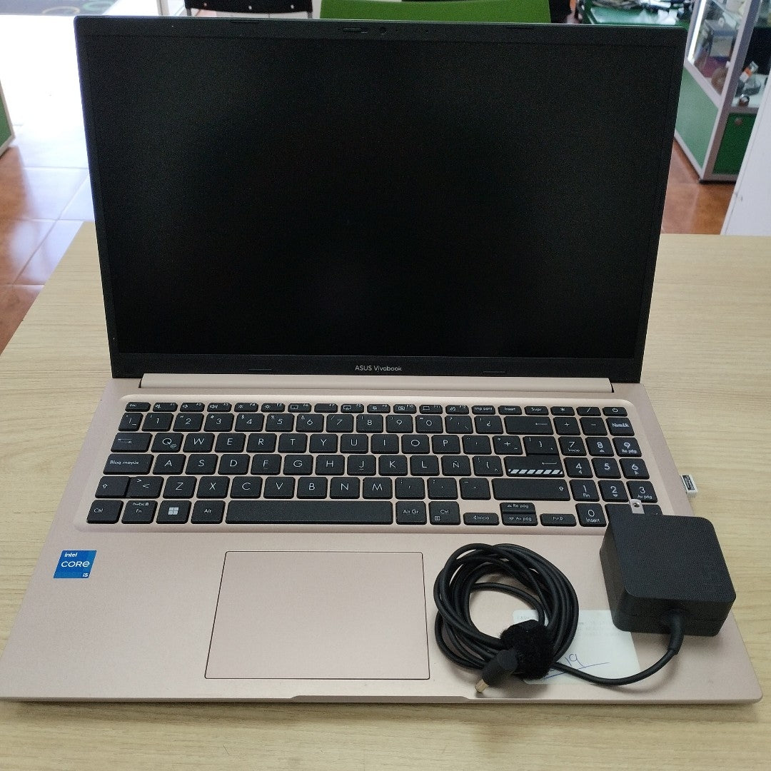 LAPTOP ASUS VIVOBOOK X1502ZA-EJ919W (2023) 512 GB SSD 8 GB RAM (SEMINUEVO)