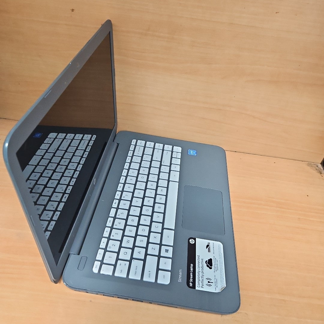 LAPTOP HP 14-CF2033WN (2021) 128 GB SSD 4 GB RAM (SEMINUEVO)
