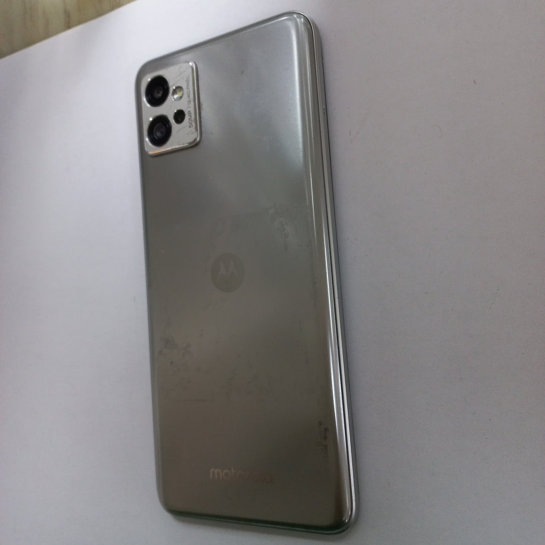 CELULAR MOTOROLA MOTO G32 XT2235-1 128 GB 4 GB RAM (SEMINUEVO)