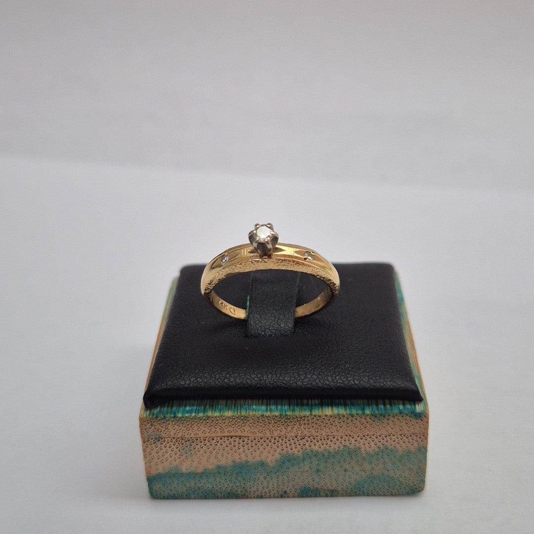 ANILLO. ORO. 14 K 2.6 GRMS (SEMINUEVO)