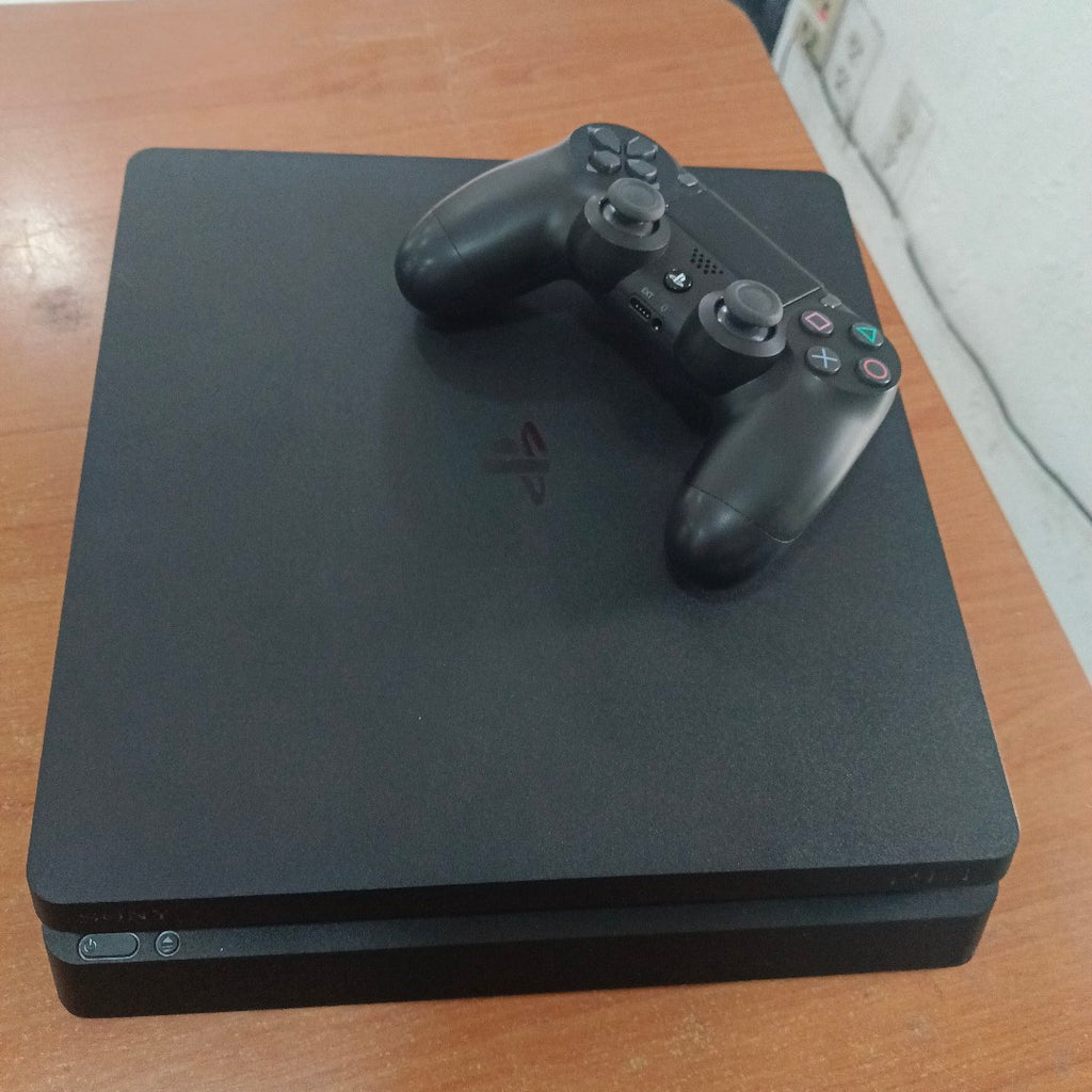 CONSOLA DE VIDEOJUEGO SONY PS4 SLIM 1 TB (SEMINUEVO)