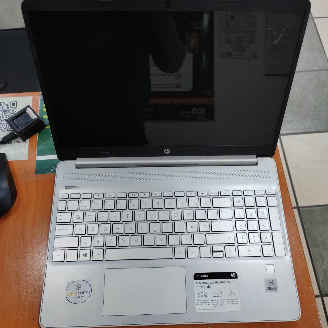 LAPTOP HP 15-DY1005LA (2021) 512 GB SSD 8 GB RAM + 32 GB OPTANE (SEMINUEVO)