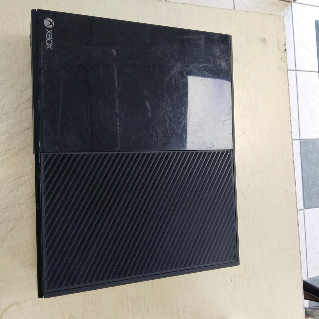 CONSOLA DE VIDEOJUEGO MICROSOFT XBOX ONE 500 GB  (SEMINUEVO)