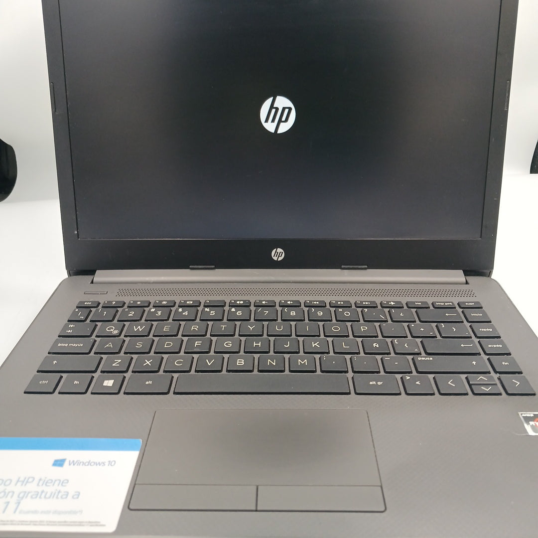 LAPTOP HP 245 G8 (2022) 1 TB 8 GB RAM (SEMINUEVO)