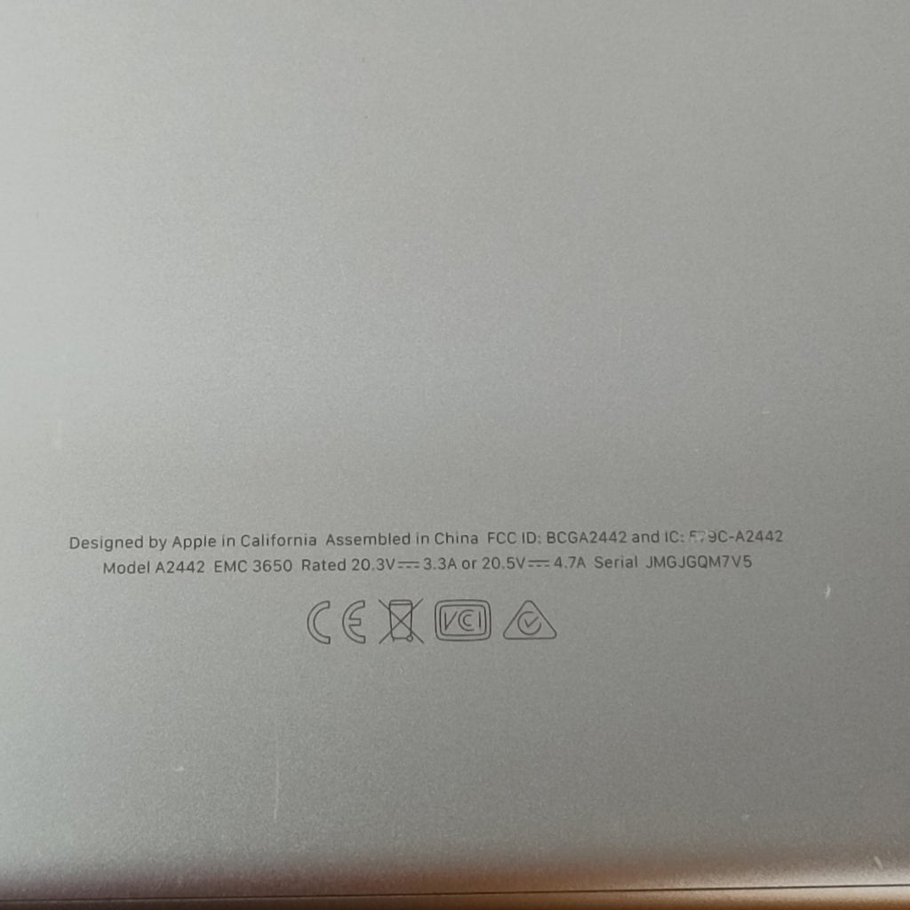 LAPTOP APPLE MACBOOK PRO 14" 2021 3.2 A2442 (8 CPU/14 GPU) 512 GB SSD 16 GB RAM (SEMINUEVO)