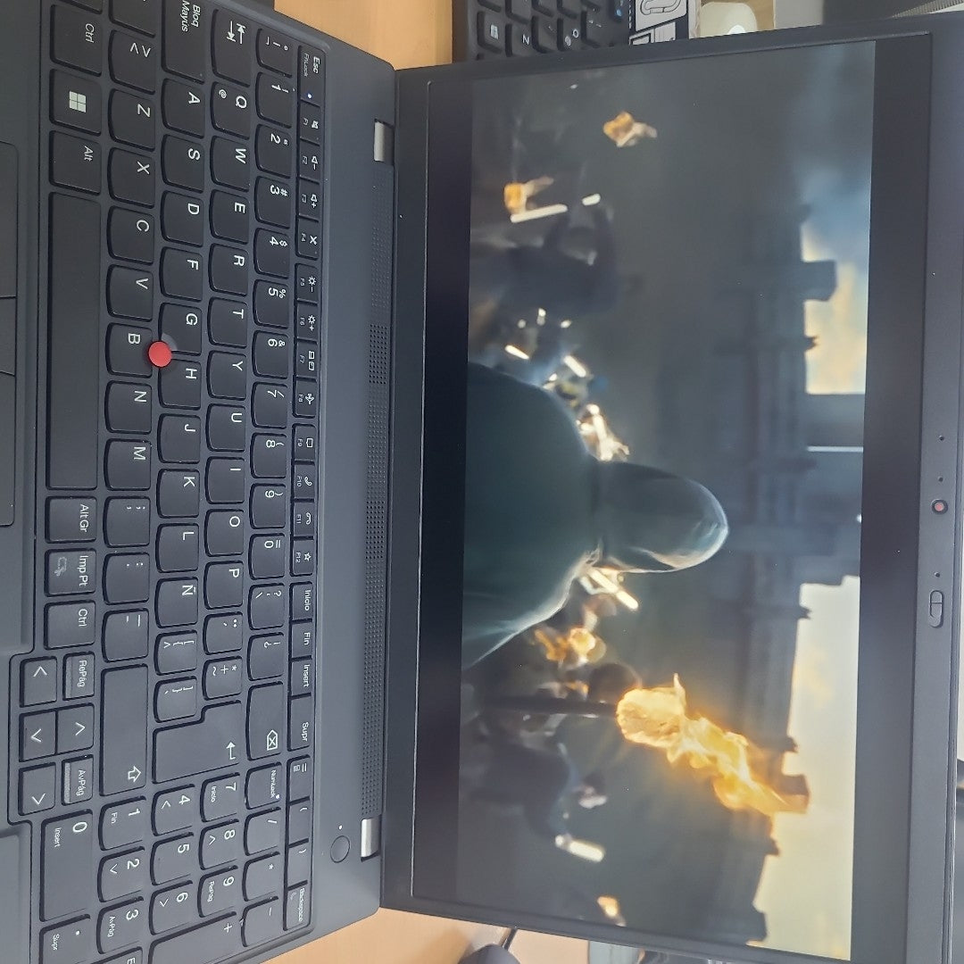 LAPTOP LENOVO THINKPAD L15 GEN 4 (2023) 1 TB SSD 32 GB RAM (SEMINUEVO)