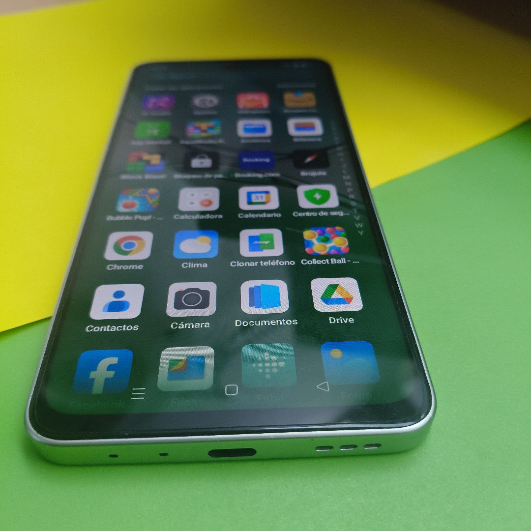 CELULAR OPPO  A5 PRO CPH2711 (2025) 256 GB 8 GB RAM (SEMINUEVO)