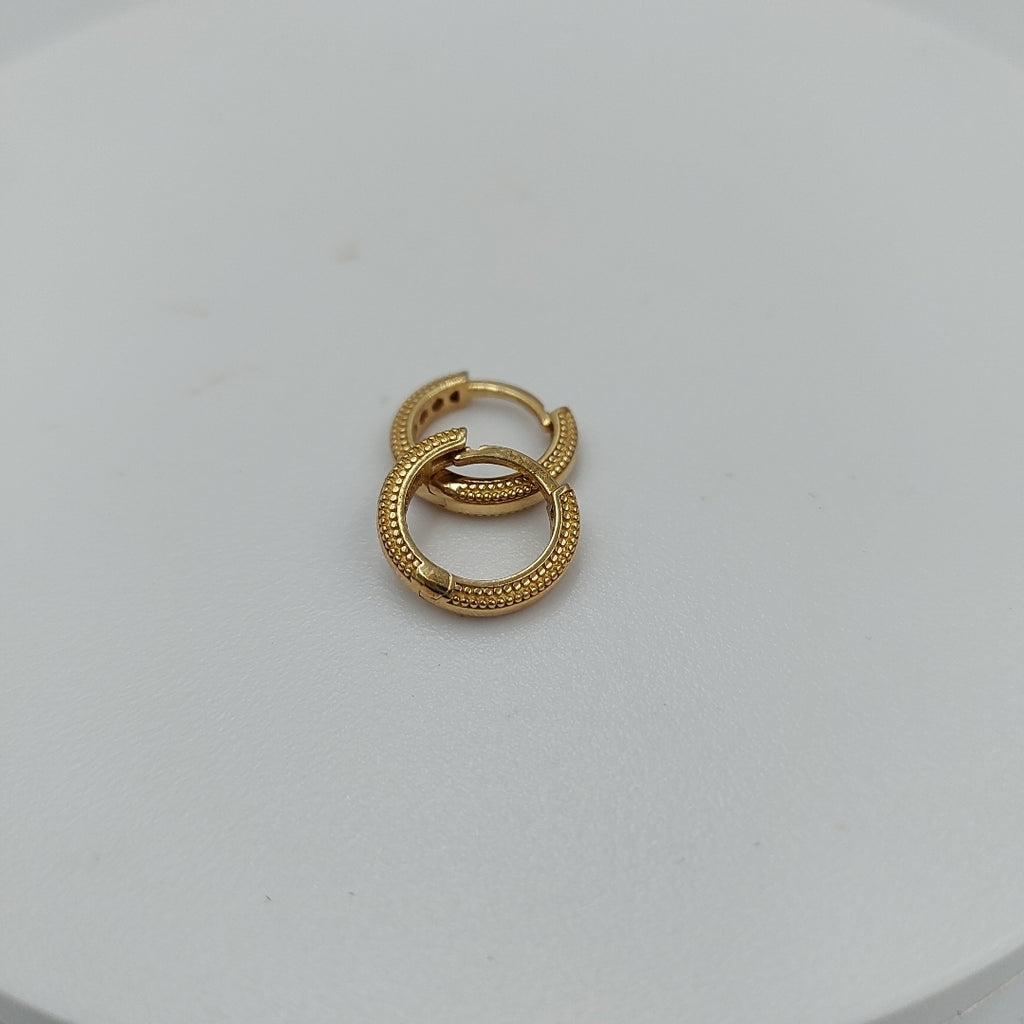 HUGGIES ORO 14K 2.4 (NUEVO)