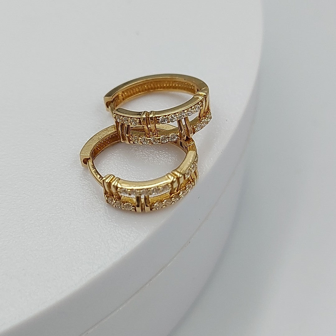 HUGGIES ORO 14K 2.5 (NUEVO)