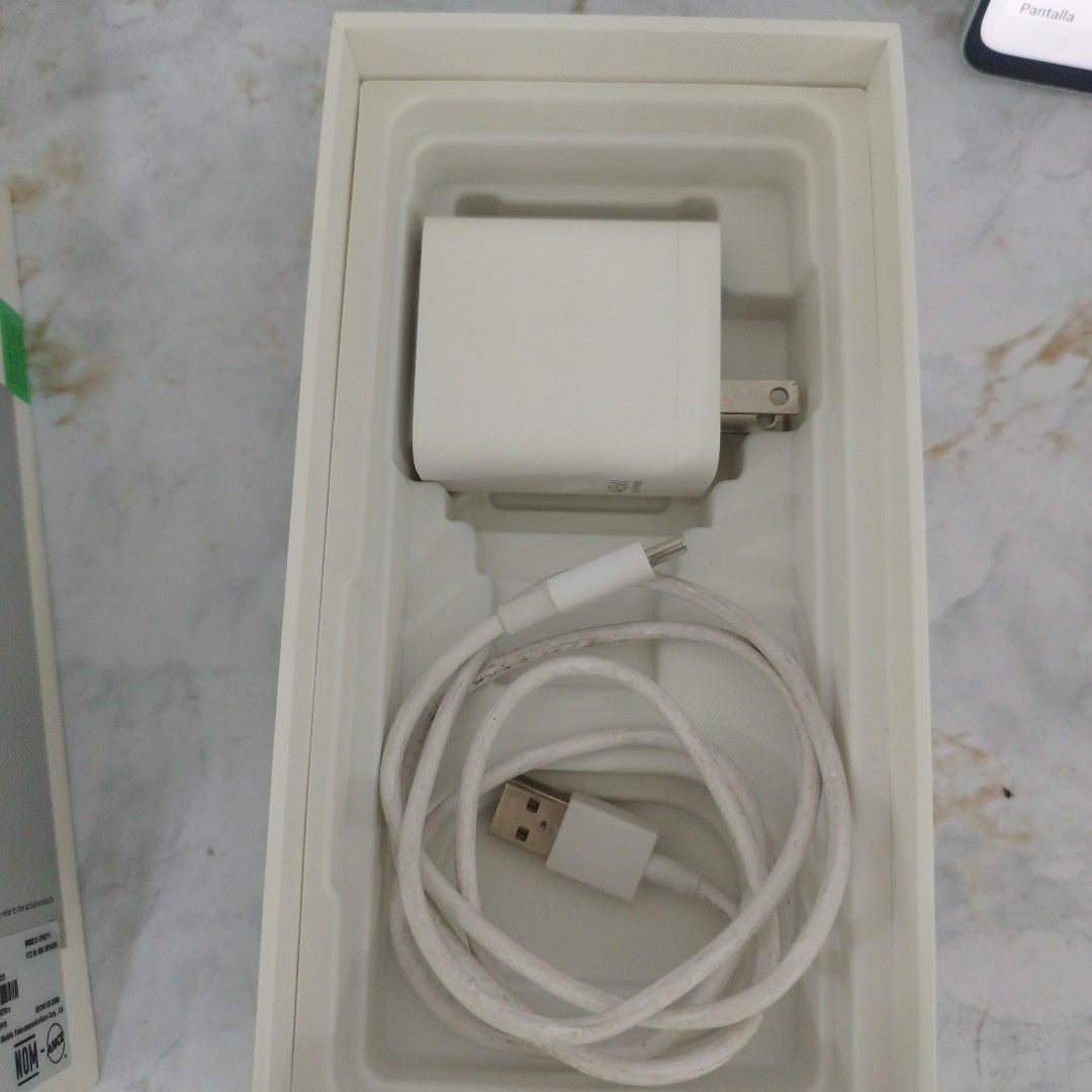 CELULAR OPPO  A5 PRO CPH2711 (2025) 256 GB 8 GB RAM (SEMINUEVO)