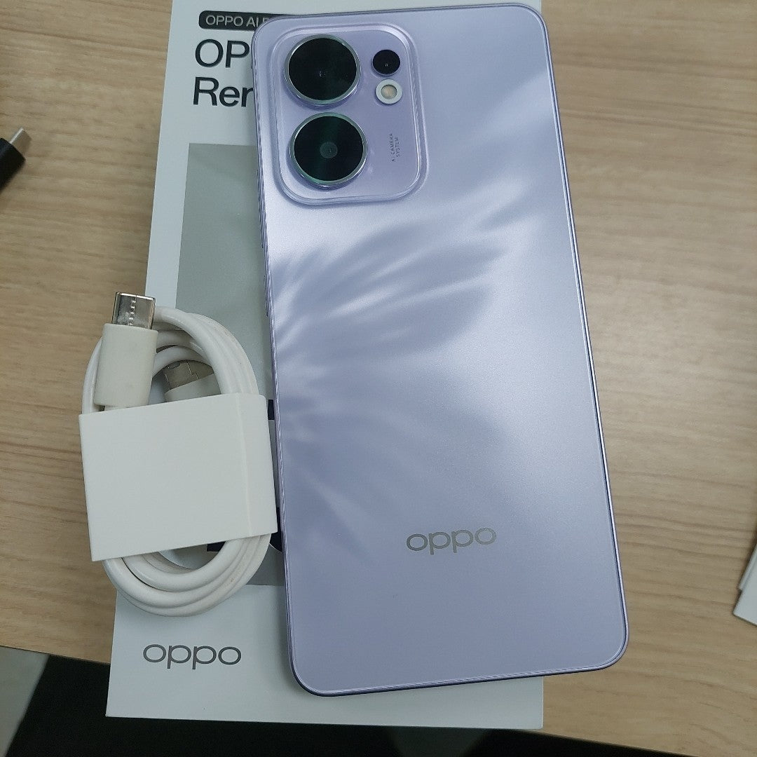CELULAR OPPO  RENO 13F 5G CPH2699 (2025) 256 GB 12 GB RAM (SEMINUEVO)