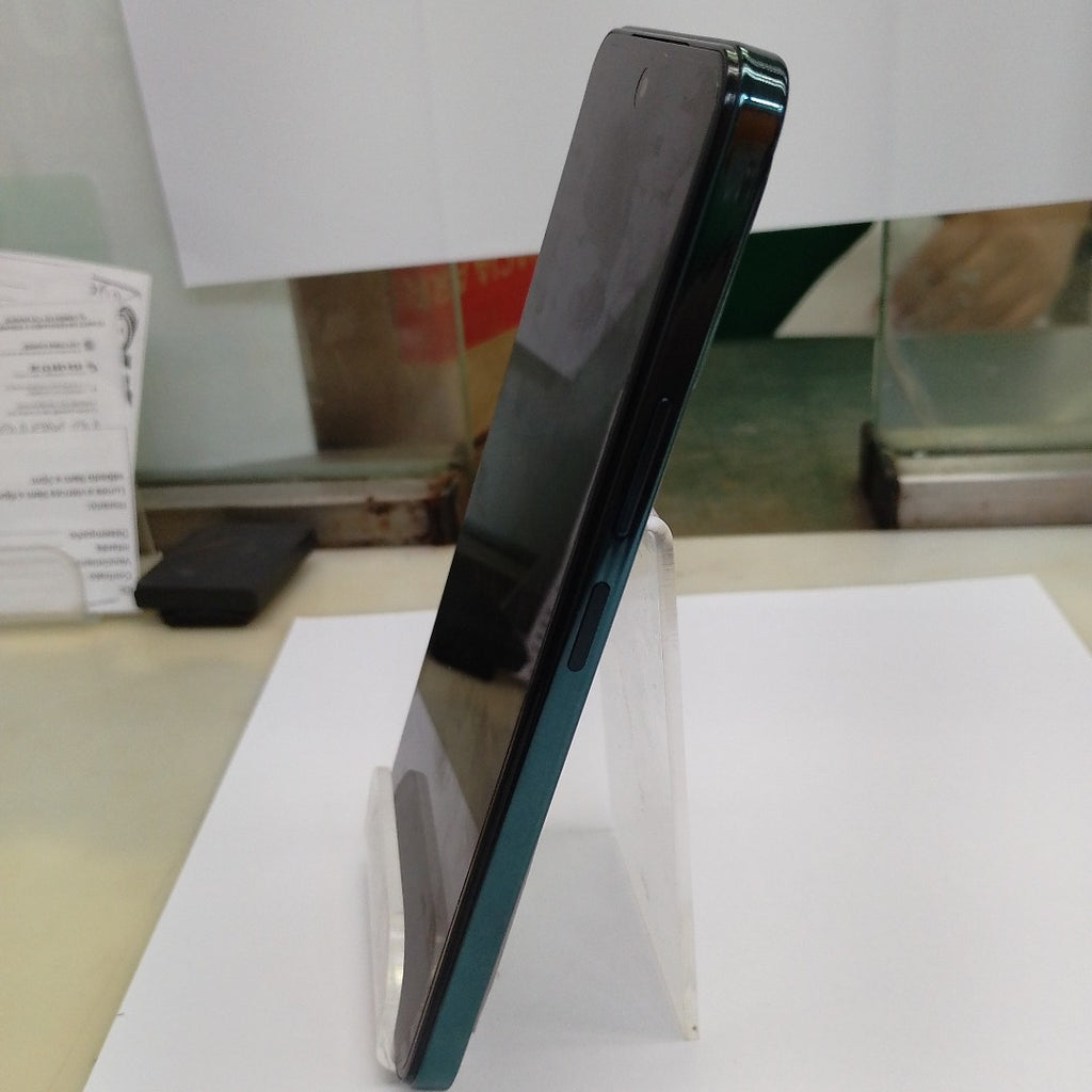 CELULAR VIVO Y28 V2352 256 GB 8 GB RAM (SEMINUEVO)