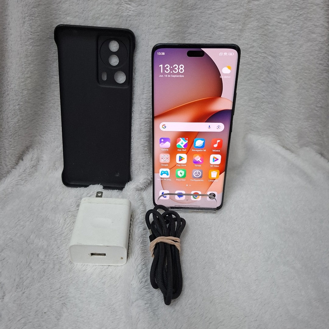CELULAR XIAOMI 13 LITE 2210129SG (2023) 128 GB 8 GB RAM (SEMINUEVO)
