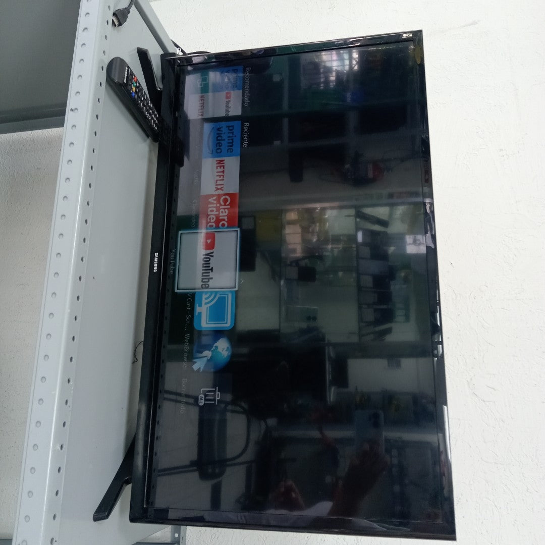 PANTALLA SAMSUNG UN32J4300AF(2016) 32" LED HD (SEMINUEVO)