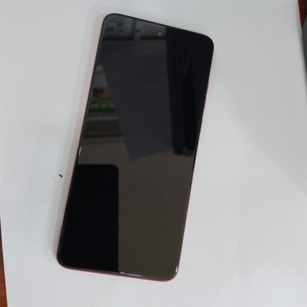 CELULAR MOTOROLA MOTO G84 XT2347-1 (2023) 256 GB 8 GB RAM (SEMINUEVO)