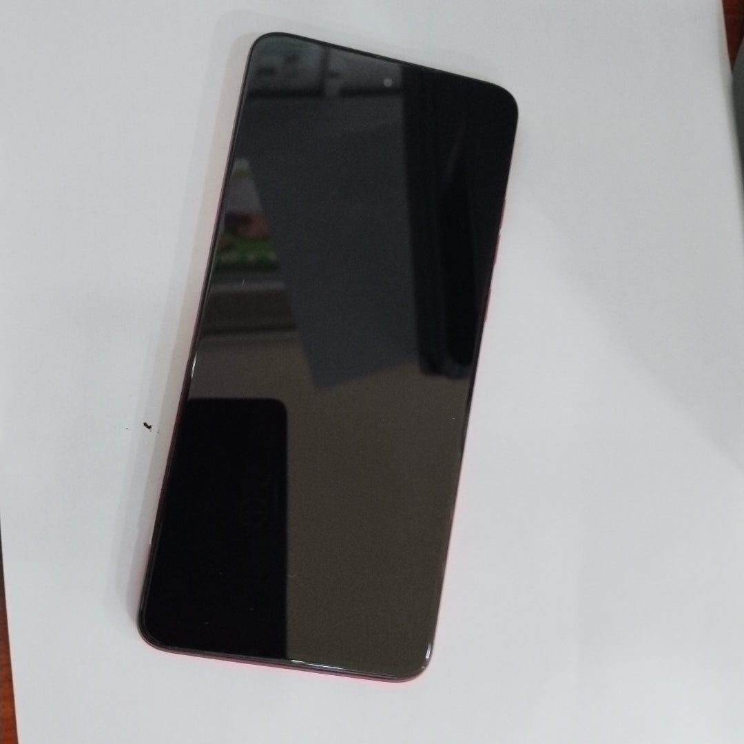CELULAR MOTOROLA MOTO G84 XT2347-1 (2023) 256 GB 8 GB RAM (SEMINUEVO)