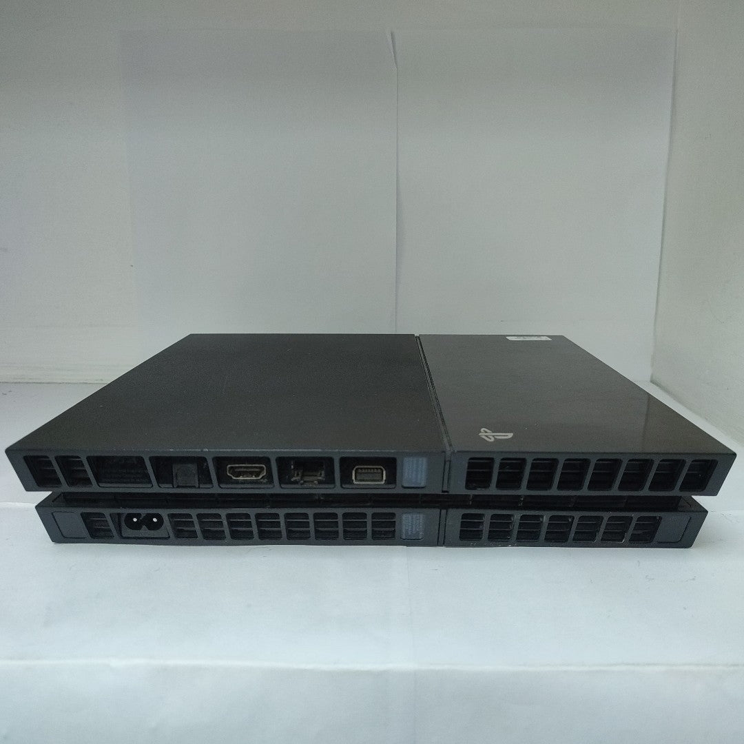 CONSOLA DE VIDEOJUEGO SONY PS4 1 TB (SEMINUEVO)