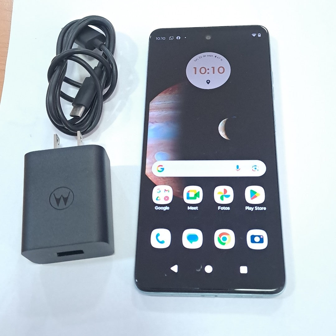 CELULAR MOTOROLA MOTO G24 POWER XT2425-1 (2024) 256 GB 8 GB RAM (SEMINUEVO)