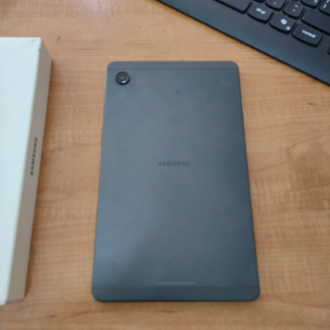TABLETA SAMSUNG GALAXY TAB A9 SM-X110 (2023) 64 GB 4 GB RAM (SEMINUEVO)