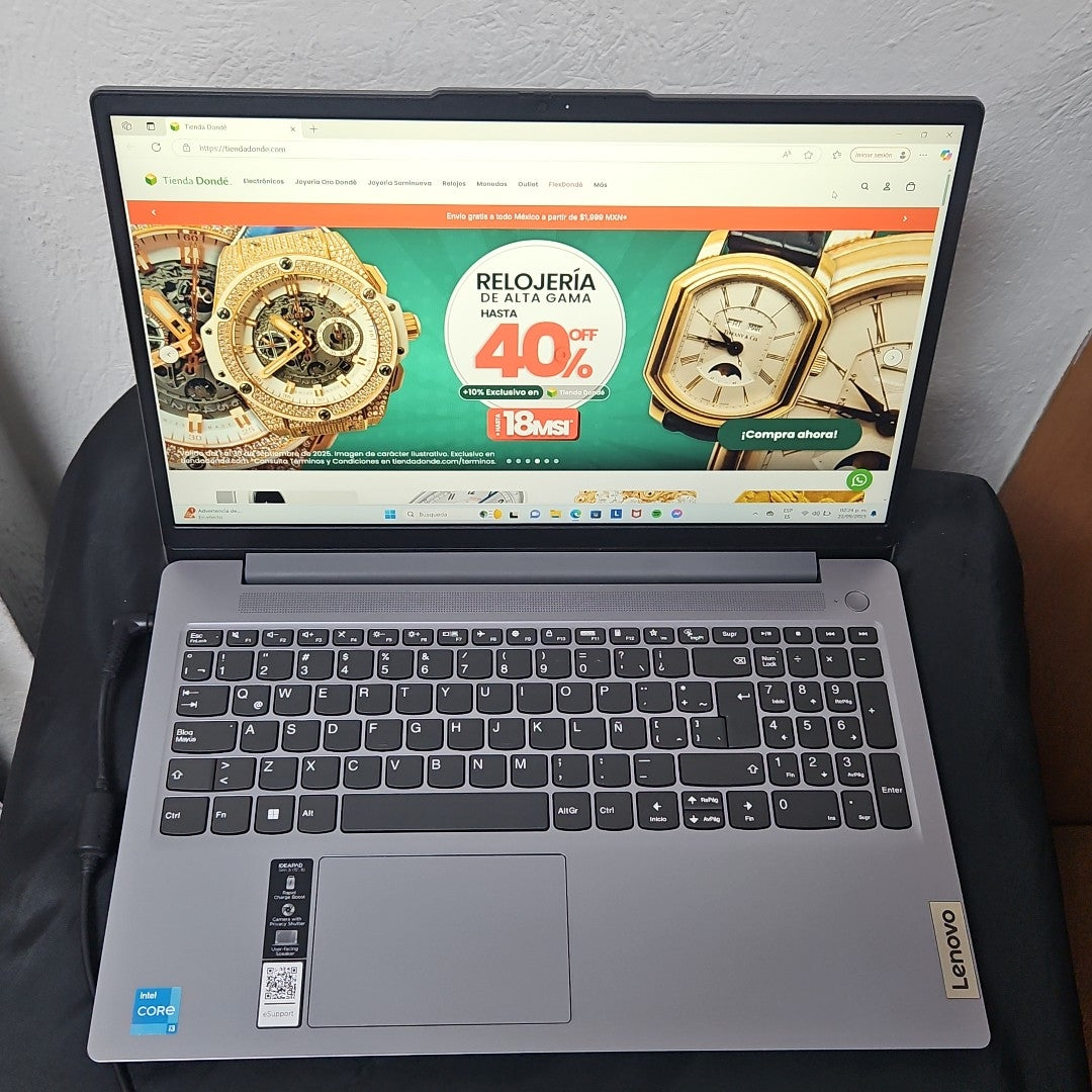 LAPTOP LENOVO IDEAPAD SLIM 3 15IRU8 (2023) 512 GB SSD 8 GB RAM (SEMINUEVO)