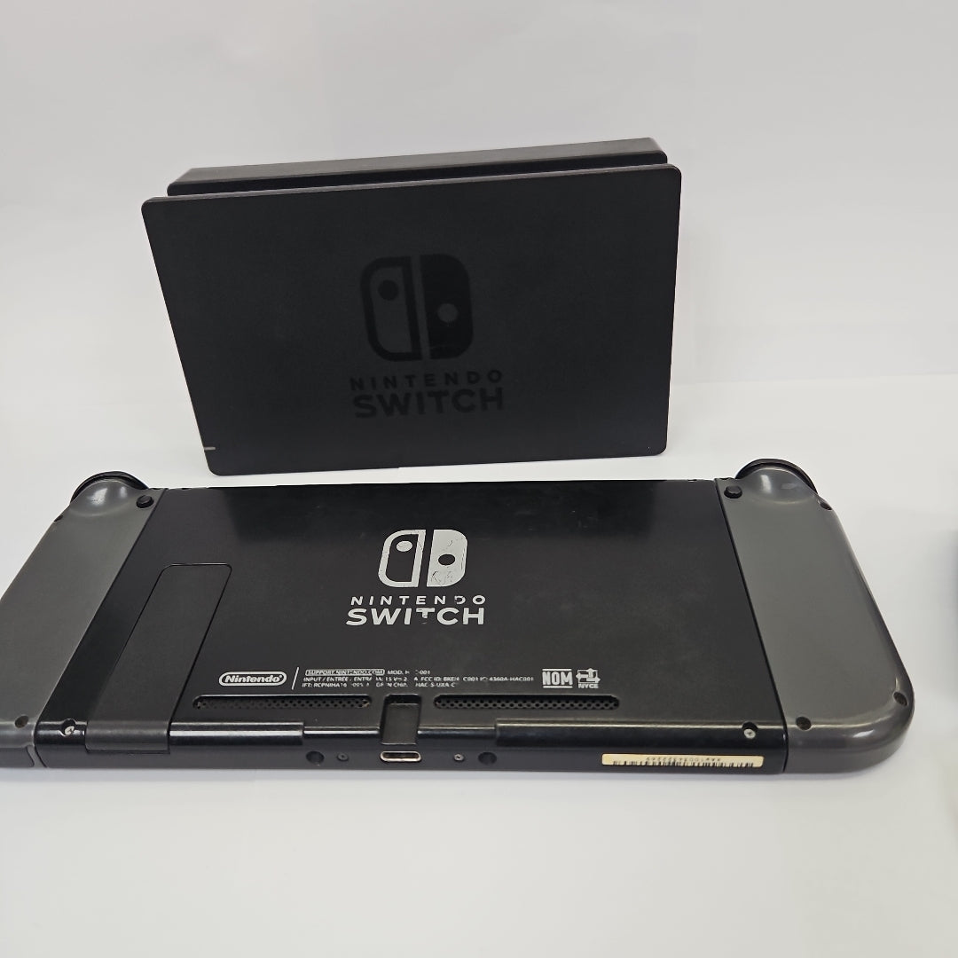 CONSOLA DE VIDEOJUEGO NINTENDO SWITCH 32 GB (SEMINUEVO)