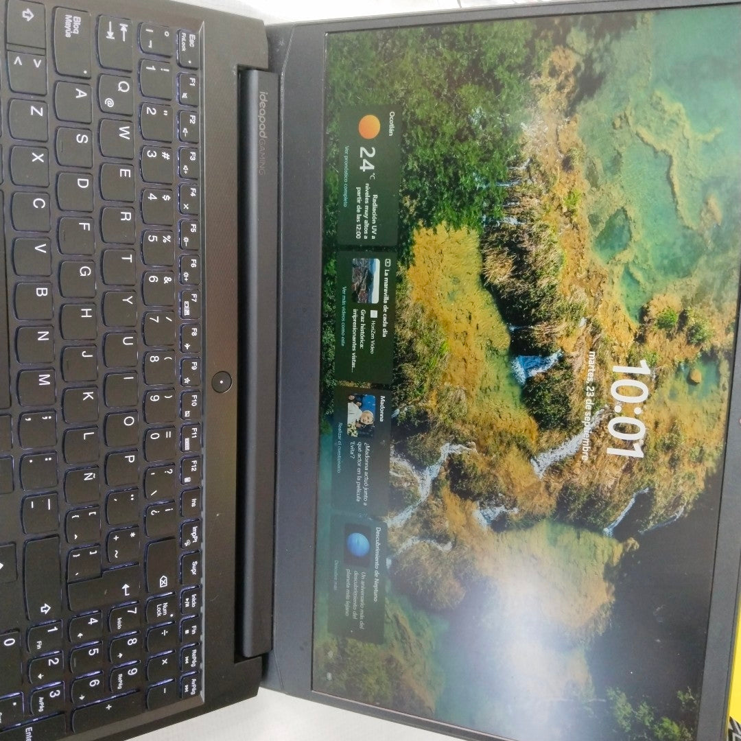LAPTOP LENOVO IDEAPAD GAMING 3 15IHU6 (2023) 512 GB SSD 16 GB RAM (SEMINUEVO)