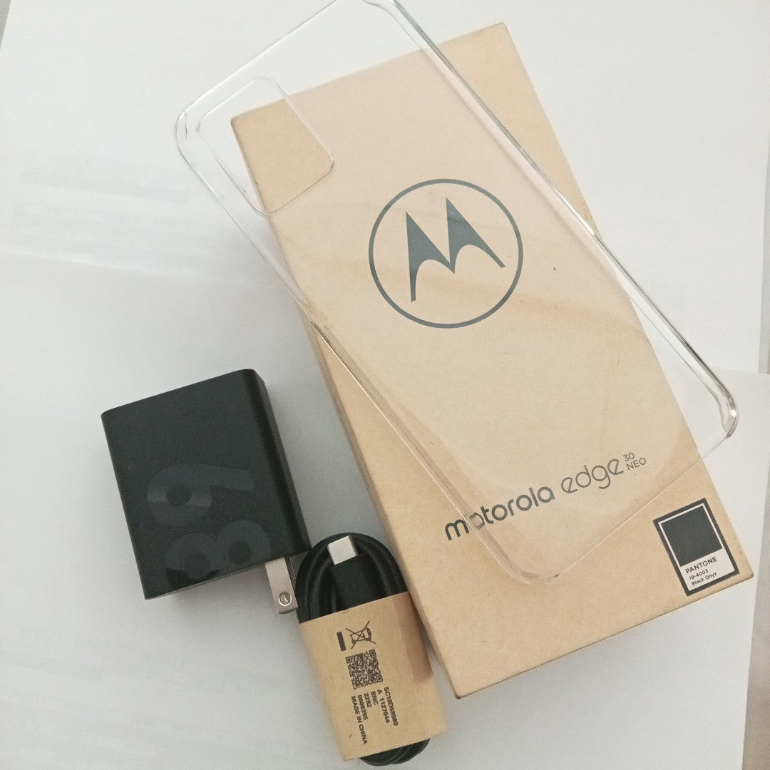 CELULAR MOTOROLA EDGE 30 NEO XT2245-1 128 GB 8 GB RAM (SEMINUEVO)