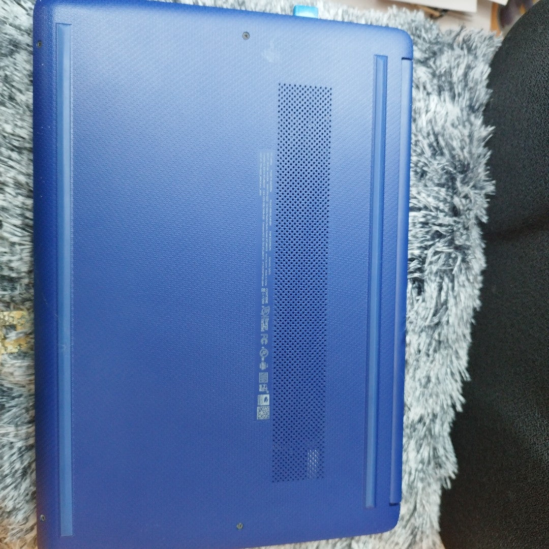 LAPTOP HP 14-DQ0525LA (2023) 256 GB SSD 8 GB RAM (SEMINUEVO)