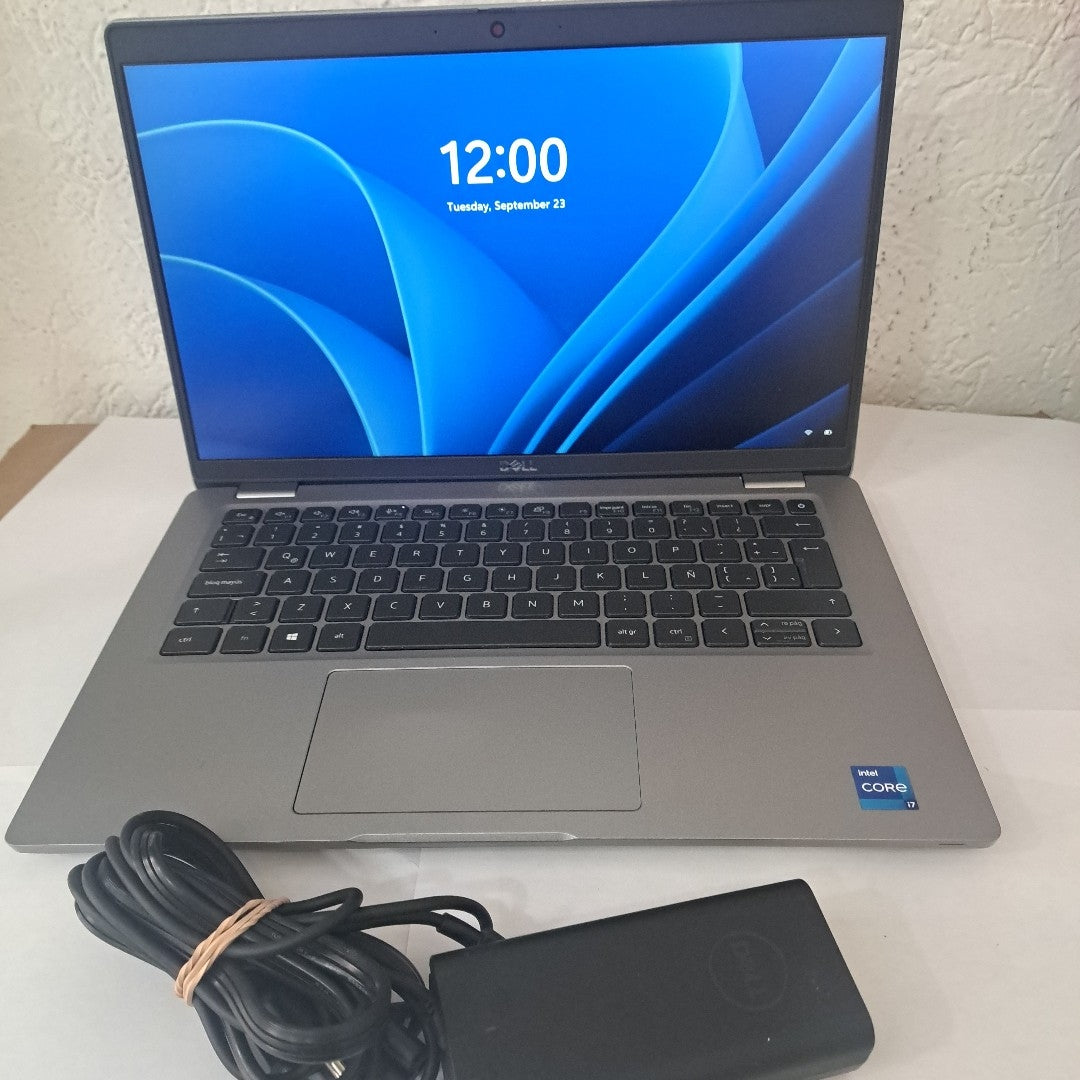 LAPTOP DELL LATITUDE 5420 (2022) 512 GB SSD 16 GB RAM (SEMINUEVO)