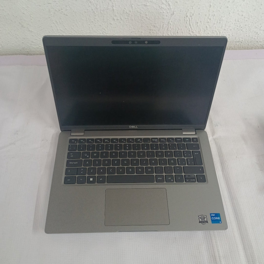 LAPTOP DELL LATITUDE 5440 (2023) 256 GB SSD 16 GB RAM (SEMINUEVO)