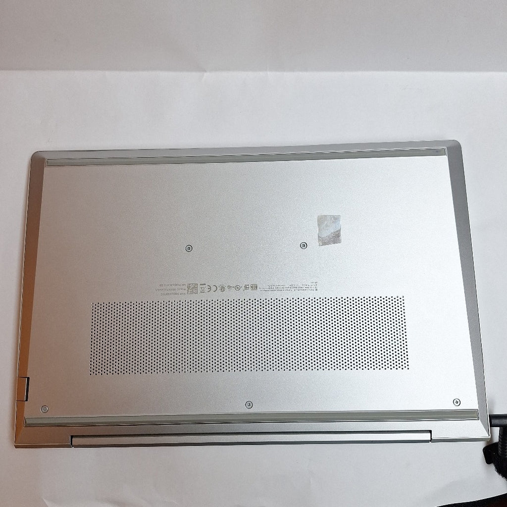 LAPTOP HP PROBOOK 445 G8 (2022) 512 GB SSD 16 GB RAM (SEMINUEVO)