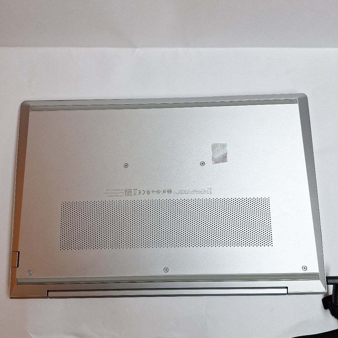 LAPTOP HP PROBOOK 445 G8 (2022) 512 GB SSD 16 GB RAM (SEMINUEVO)