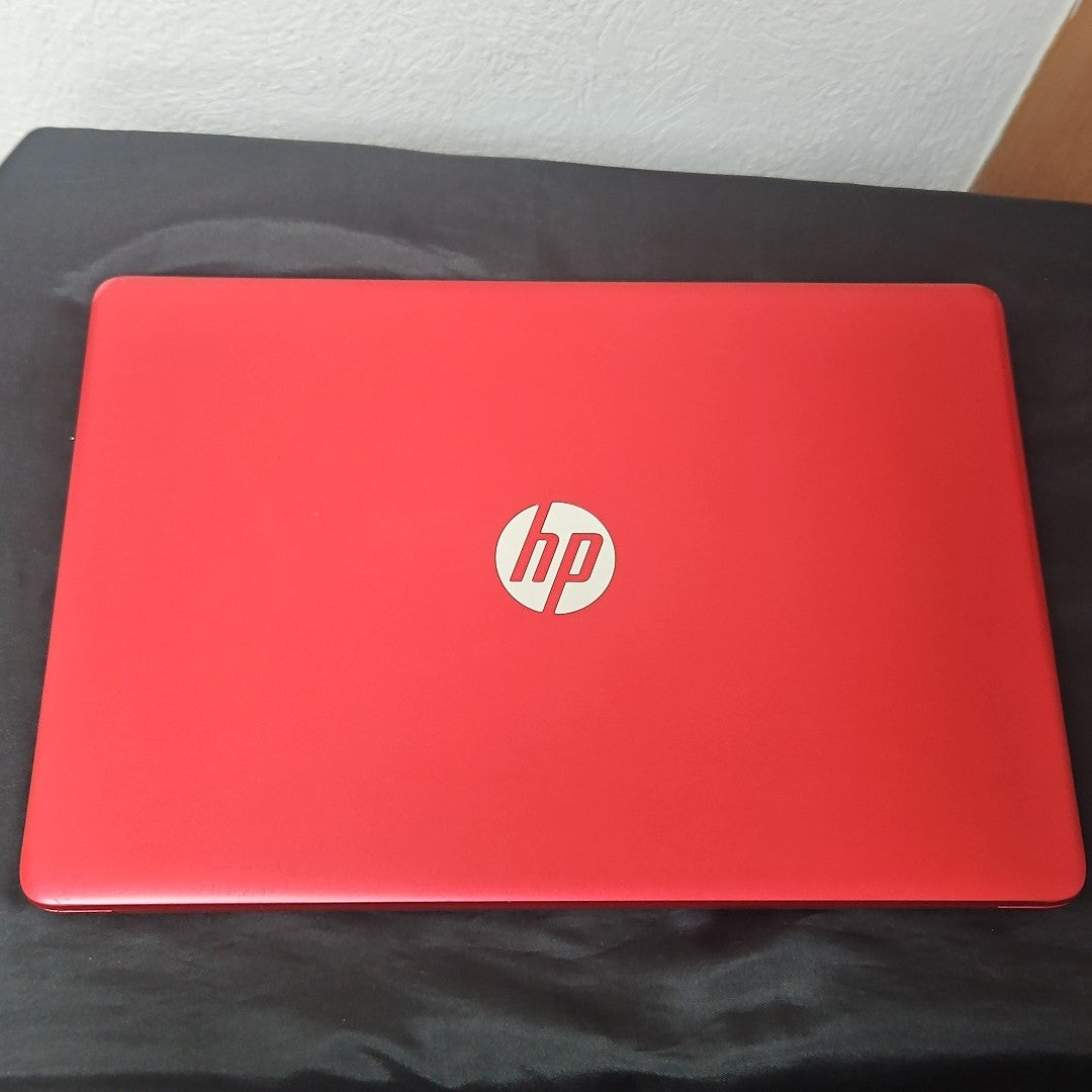 LAPTOP HP 15-GW0031LA (2021) 512 GB SSD 8 GB RAM (SEMINUEVO)