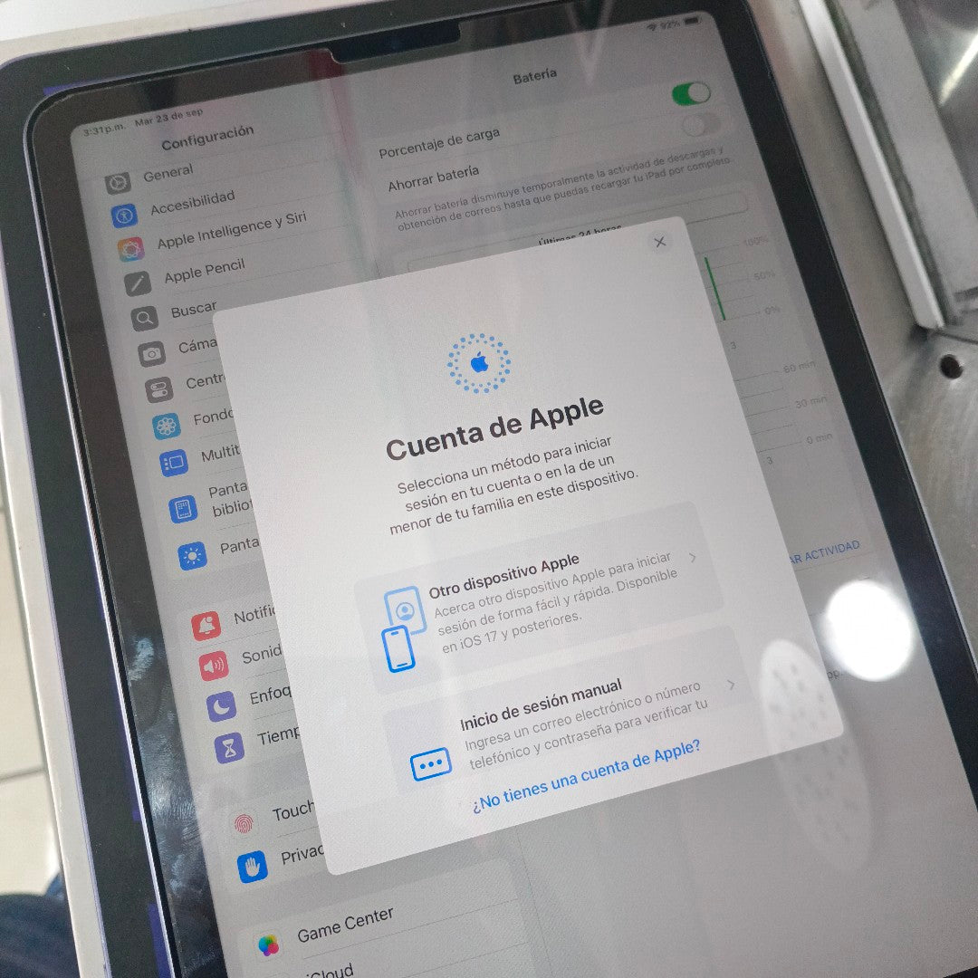 TABLETA APPLE IPAD AIR 5 A2588 256 GB 8 GB RAM (SEMINUEVO)