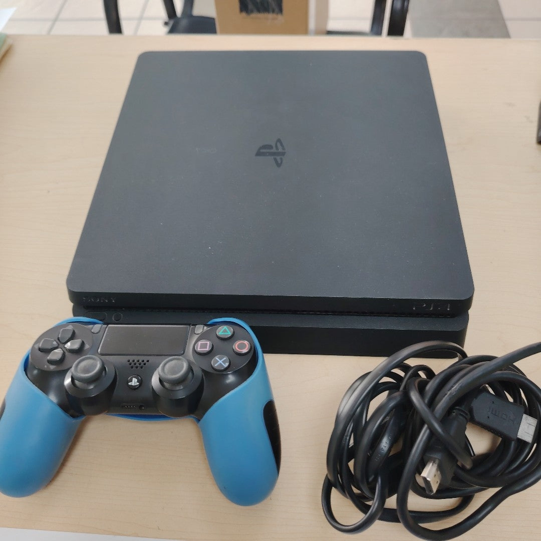 CONSOLA DE VIDEOJUEGO SONY PS4 SLIM 1 TB (SEMINUEVO)