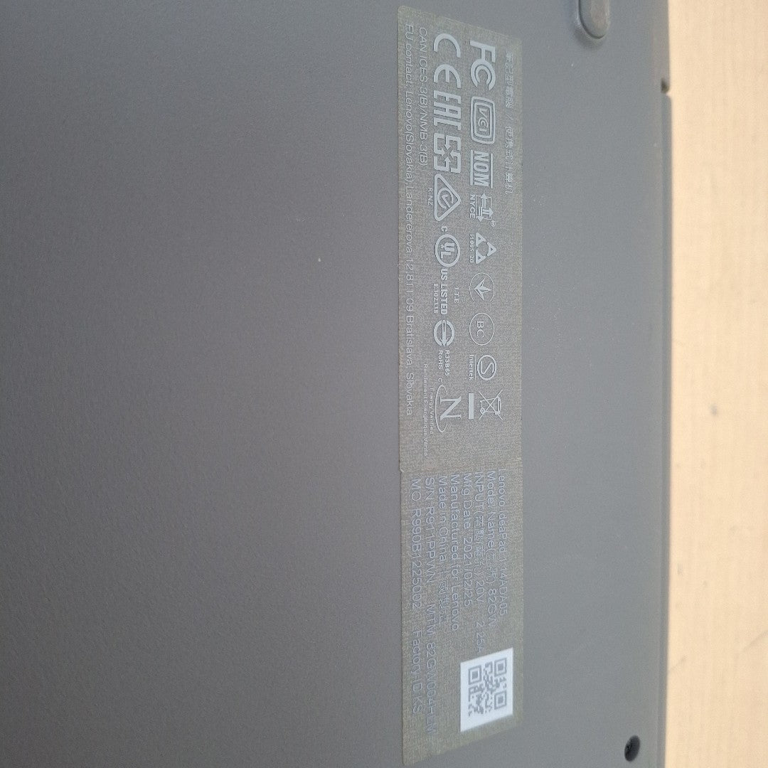 LAPTOP LENOVO IDEAPAD 1 14ADA05 (2021) 64 GB SSD 4 GB RAM (SEMINUEVO)