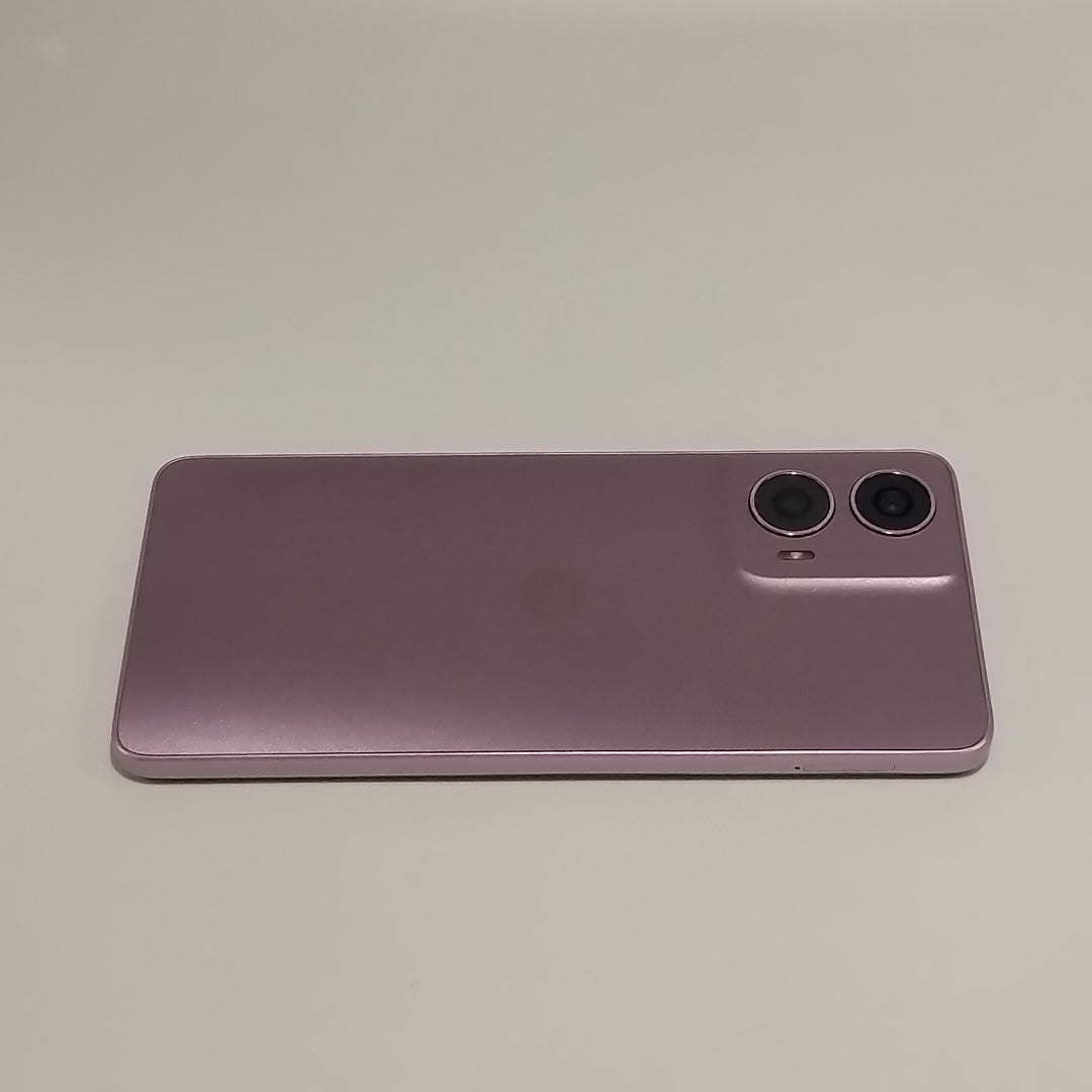 CELULAR MOTOROLA MOTO G24 XT2423-1 (2024) 256 GB 4 GB RAM (SEMINUEVO)