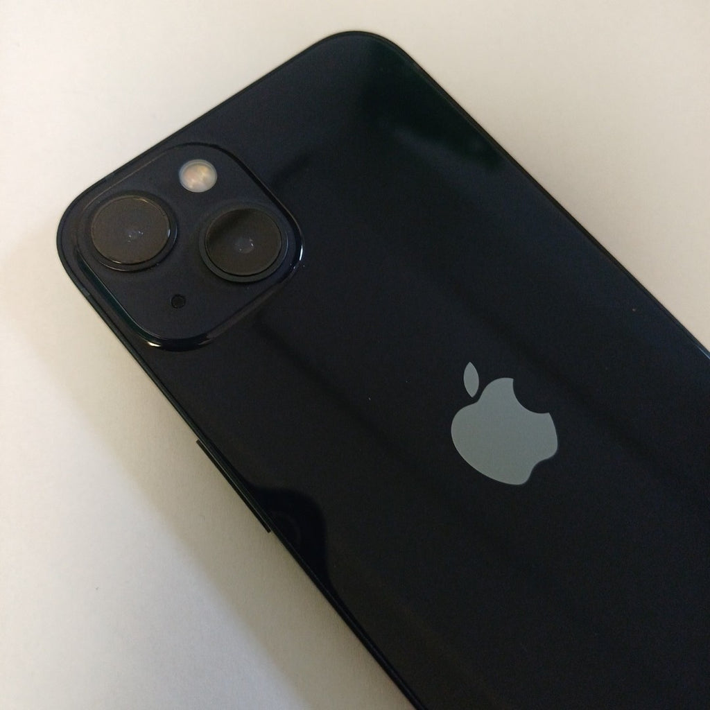 CELULAR APPLE IPHONE 13 A2631 256 GB 4 GB RAM (SEMINUEVO)