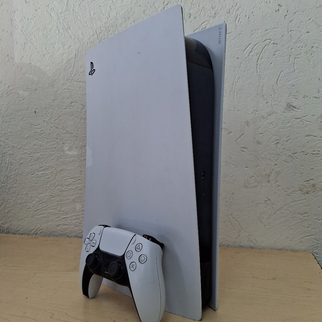 CONSOLA DE VIDEOJUEGO SONY PS5 DIGITAL 825 SSD (SEMINUEVO)