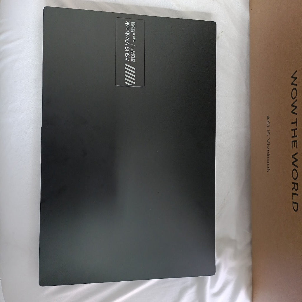 LAPTOP ASUS VIVOBOOK L1404FA-NK286W (2023) 512 GB SSD 8 GB RAM (SEMINUEVO)